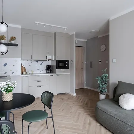 Baltic Sands Apartment- 15 Min Free Parking Premium Letnica
